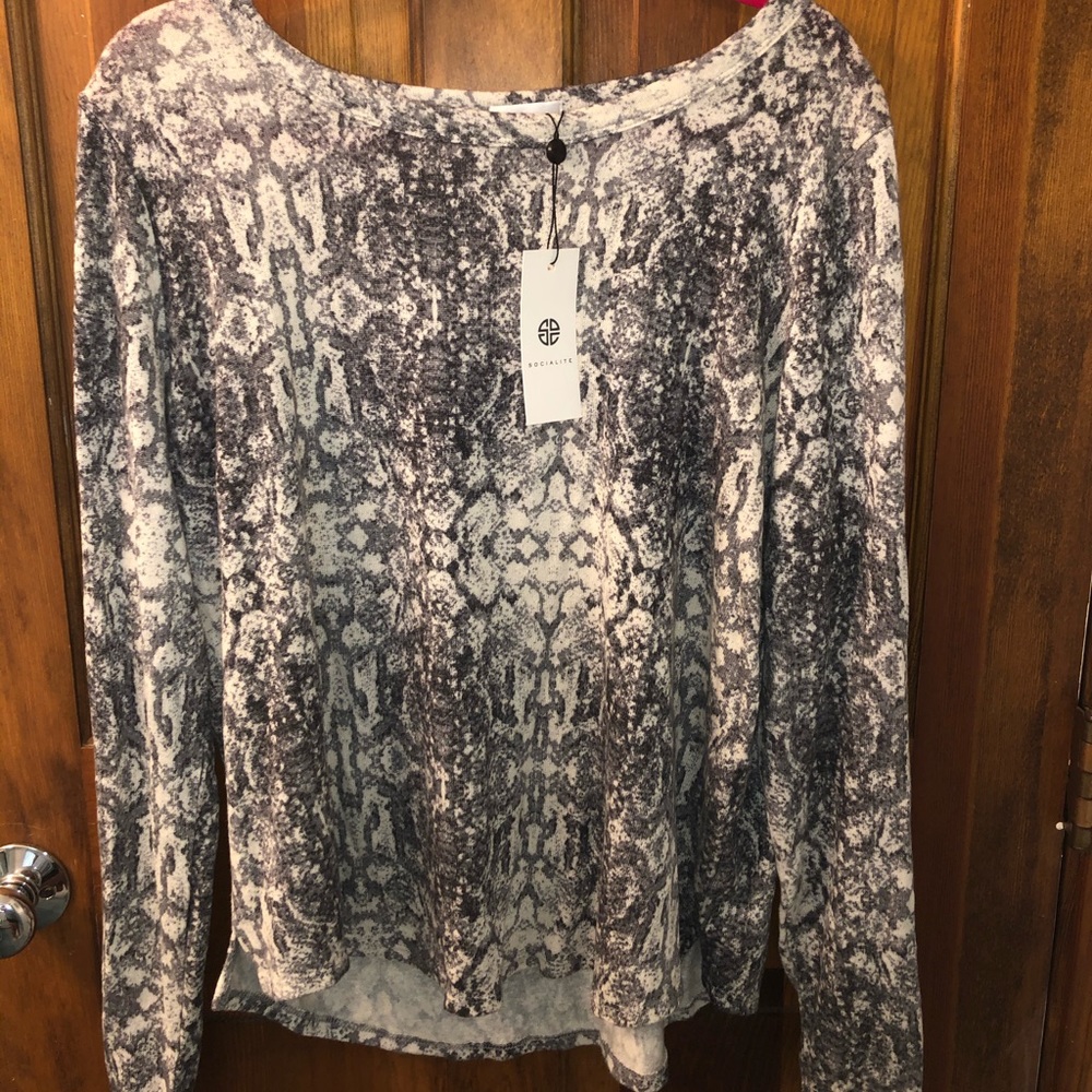 NWT Socialite Snakeskin Sweater